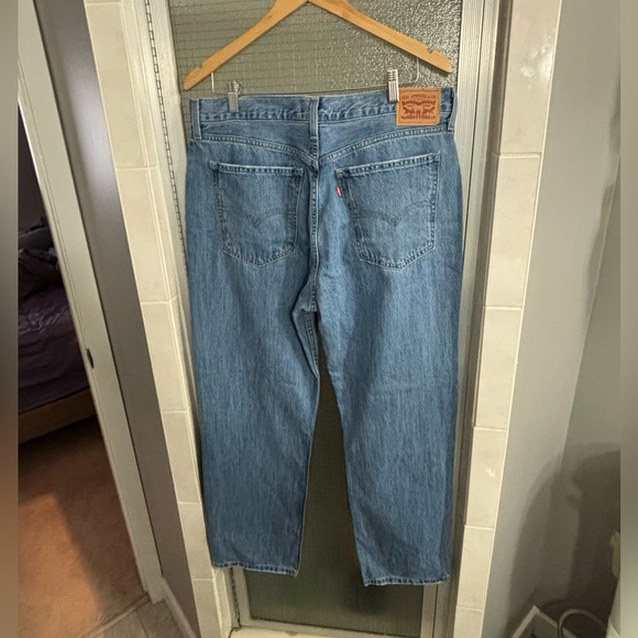 Levi’s - Picture 3 of 3